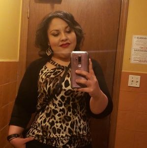 Meet your Posher, Clarissa